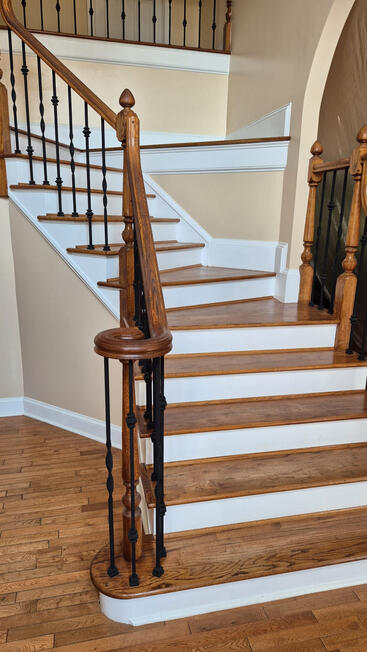 Staircase Restoration &amp; Refinishing